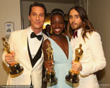 组图：86届奥斯卡帝后合影 麦康纳凯特相视而笑