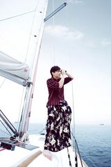 组图：吴奇隆夏日海洋大片 展深蓝色诱惑