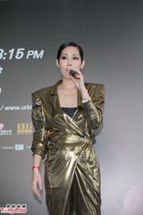 组图：关淑怡为子献唱 谭咏麟周慧敏同台助阵