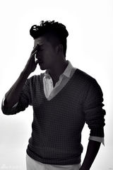 幻灯图：苏有朋为低碳环保拍冷峻大片 尝试新风格