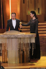 组图：TVB台庆许绍雄凭《my盛lady》得最佳男配