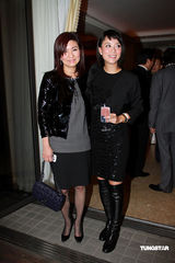 幻灯：容祖儿新专辑限量发行 幼时青涩照片曝光 