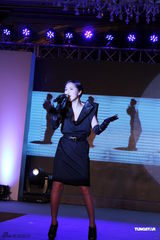 组图：杨千嬅北京宣传新专辑 歌迷会上被催生宝宝