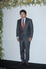 高清组图：韩载锡朴率美大婚 张东健夫妇道贺