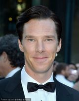 组图：多伦多电影节《第五等级》首映 卷福亮相