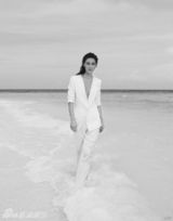 组图：陈燃夏日清凉写真上演极致湿身诱惑