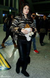 组图：陈慧琳否认春晚节目遭删 力挺冯小刚