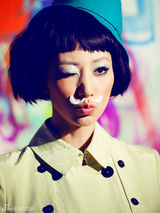 组图：韩雪迷幻童趣写真 撅嘴撇胡鬼马俏皮