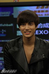 组图：EXO-K成员KAI迎接二十岁成人礼