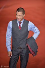 高清组图：第49届金马奖红毯星光闪耀