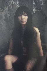 组图：日女星水野美纪黑暗系大尺度写真