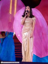 组图：众星献唱世博中国馆 阿SA玩可爱十连拍