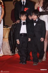 组图：小彬彬结婚儿子当花童 大牌艺人均缺席