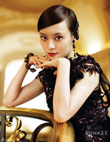 组图：孙俪《VOGUE》宫廷女王造型百变