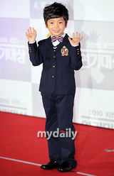 组图：韩国演员高贤贞获2010SBS演技大奖