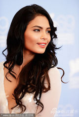 组图：威尼斯电影节时尚盘点之妆容发型