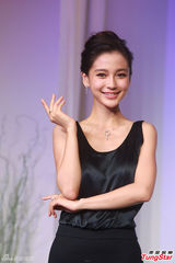 组图：Angelababy懒理分手传闻 有望演小龙女