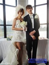 组图：维尼夫妇结婚三周年 情侣照回味甜蜜瞬间