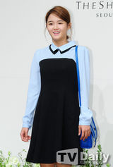 组图：韩星裴秀彬完婚 李秉宪苏幼珍等众星道贺