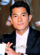 组图：郭富城梁家辉韩国釜山出席《寒战》发布会