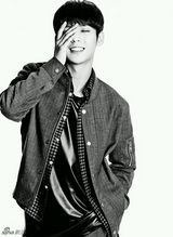 组图：韩团BTOB新专辑造型曝光 黑白照显神秘