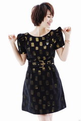 高清图：准妈妈袁泉凸肚写真 脱下高跟鞋开始新旅程