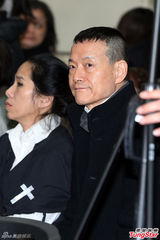 组图：李泰祥追思会齐豫缺席 许景淳泪祭恩师