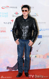 组图：尹恩惠高雅拉等亮相国际微电影节开幕式