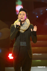 高清图集：劲歌金曲记者会星光暗淡 庾澄庆献唱撑场