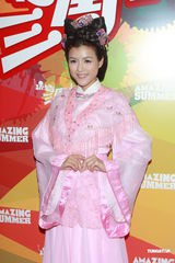 组图：曾志伟蒙嘉慧胡杏儿等录节目卖力演出