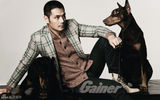 组图：邵兵全新大片型男与萌犬共舞