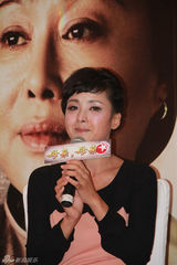 组图：《母亲母亲》发布会黄曼忆母哽咽落泪