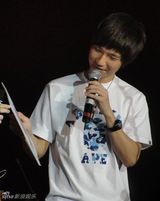 幻灯图：陈楚生巡演画熊猫 火辣之情好似美食火锅