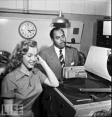 组图：梦露罕见训练照曝光 认真排练重现魅力