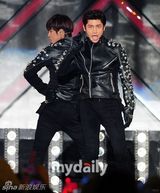 组图：东方神起等参加2013韩流Dream音乐会