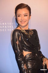 组图：黄立行否认与徐静蕾婚讯 称妨碍结识新女生