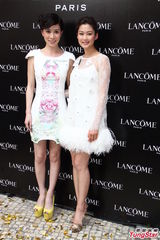 组图：佘诗曼与TVB有合约 与岑丽香同行感年轻