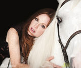 组图：瑞奇-马丁入选娱乐周刊年度百人 神态轻松