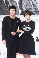 高清组图：姜至奂黄静茵出席《钱的化身》发布