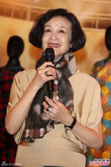 组图：国联四凤30年聚首 甄珍自嘲少女变老妇