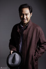 组图：冯雷最新写真尽显男性魅力