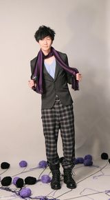 组图：林俊杰新专辑宣传照与芭蕾宝贝合拍