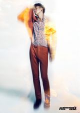 组图：何润东摩登天空写真 尽显优雅男士风范