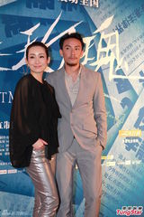 组图：杨采妮《圣诞玫瑰》首映 郭富城耍宝