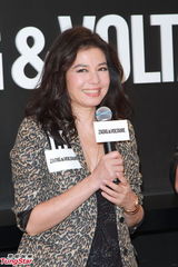 组图：钟楚红无意复出拍电影 拍拖随缘求心灵想通