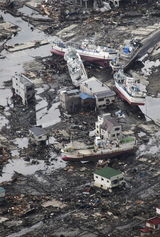 组图：日本地震后航拍图片