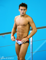 组图：英国跳水神童正太面孔猛男体魄