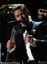 贾斯汀与JZ同台飙歌 新婚妻子与碧昂斯叫好(图)