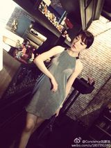 组图：王励勤主播女友微博晒美艳靓照