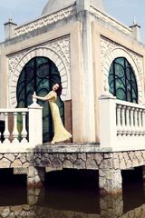 组图：车晓登《新旅行》封面展异域风情